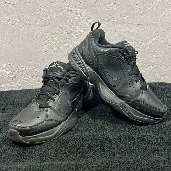 ?NIKE Air Monarch IV 415445-001 Black Low Top Sneakers Men Sz 10.5 - EXCELLENT main image 6